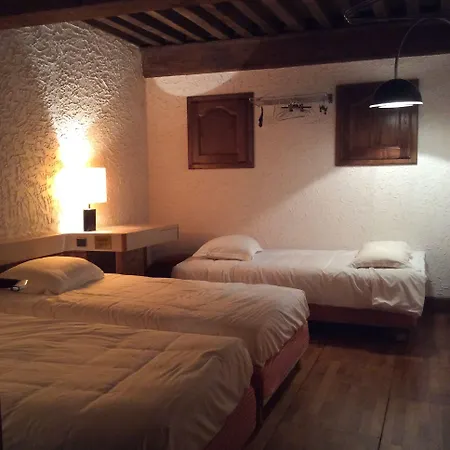 Aux Prisons De Bed & Breakfast 3*