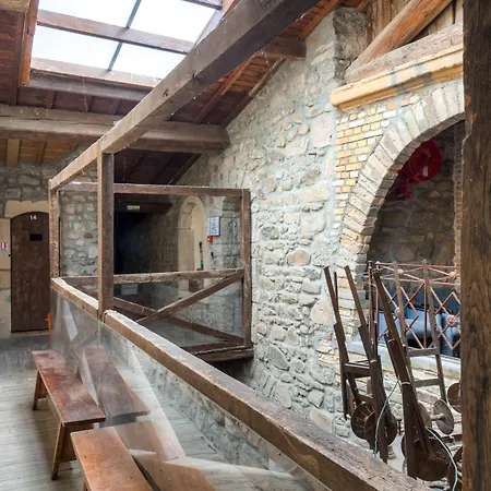 Aux Prisons De Bed and Breakfast Montagny (Rhone)