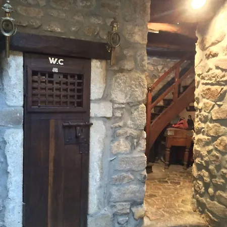 Alojamento de Acomodação e Pequeno-almoço Aux Prisons De Montagny (Rhone)