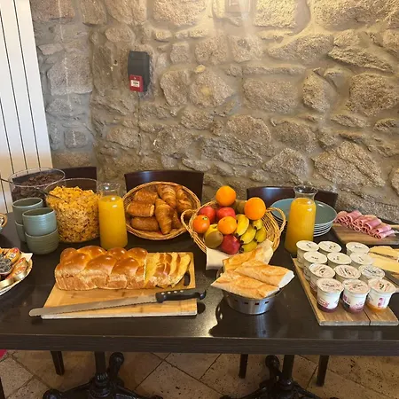 Aux Prisons De Bed & Breakfast 3*