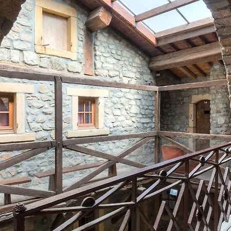 Aux Prisons De 3* Montagny (Rhone)